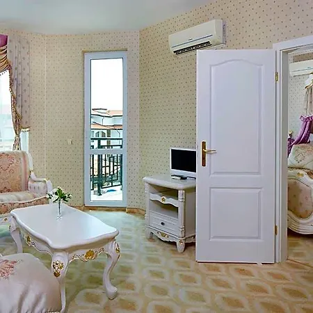 Hotel Amore Beach Hotel