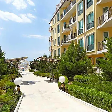 Hotel Amore Beach Hotel 4*